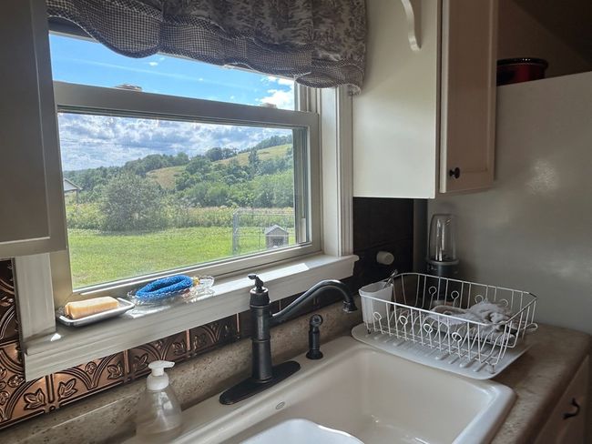 3950 Boyd Rd, House other with 2 bedrooms, 2 bathrooms and null parking in Draper VA | Image 16