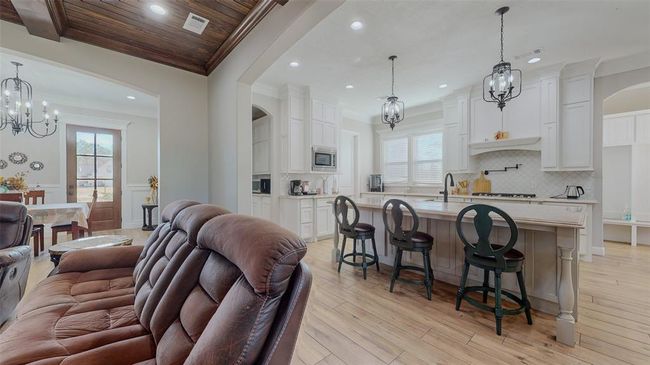 205 Talpa Trl, House other with 5 bedrooms, 4 bathrooms and 3 parking in Lumberton TX | Image 10