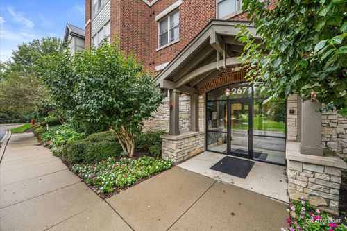 104-267 E Railroad Ave, Bartlett, IL, 60103-4470 | Card Image