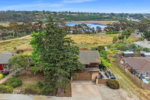 1597 Kelly St, Oceanside, CA, 92054-5523 | Card Image