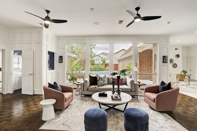5411 Pine St, House other with 5 bedrooms, 5 bathrooms and 3 parking in Bellaire TX | Image 23