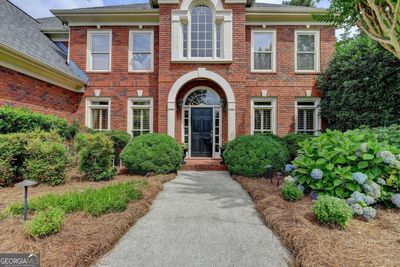 5920 Ettington Drive, House other with 6 bedrooms, 5 bathrooms and 3 parking in Suwanee GA | Image 2