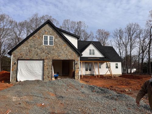 133 Deerfield Dr, Amherst, VA, 24521-4175 | Card Image