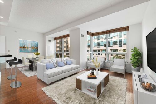 316-1 Shore Ln, Jersey City, NJ, 07310-2081 | Card Image