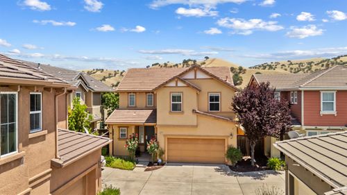 9379 Vintner Cir, Patterson, CA, 95363-8901 | Card Image