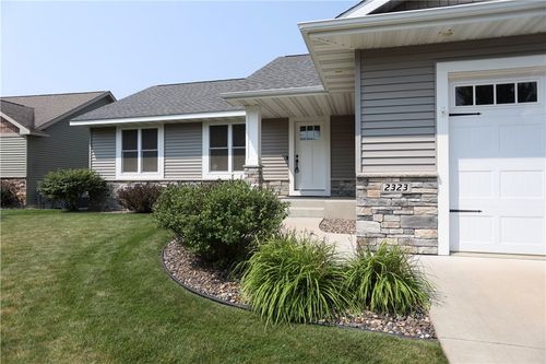 2323 Aurora Cir, River Falls, WI, 54022-4885 | Card Image
