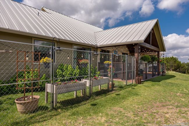 122 Twisting Oak Ct, House other with 4 bedrooms, 3 bathrooms and null parking in Pipe Creek TX | Image 36