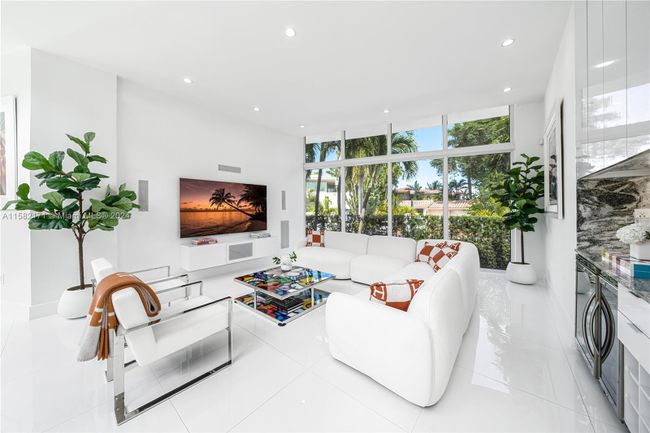 412 E Rivo Alto Dr, House other with 5 bedrooms, 5 bathrooms and null parking in Miami Beach FL | Image 16