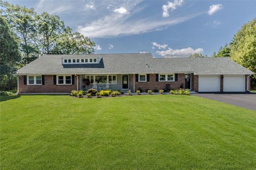 15 Golden View Dr, Johnston, RI, 02919-2846 | Card Image