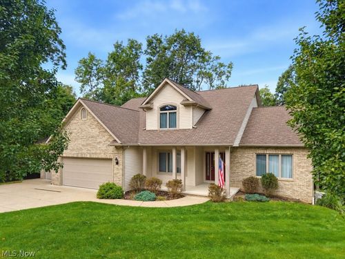 10 Cayuga Trl, Malvern, OH, 44644-9622 | Card Image