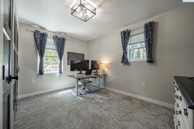 805 Babs Ave, Home with 4 bedrooms, 2 bathrooms and null parking in Benton City WA | Image 21