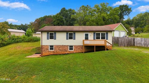 235 Chestnut St, Church Hill, TN, 37642-6132 | Card Image