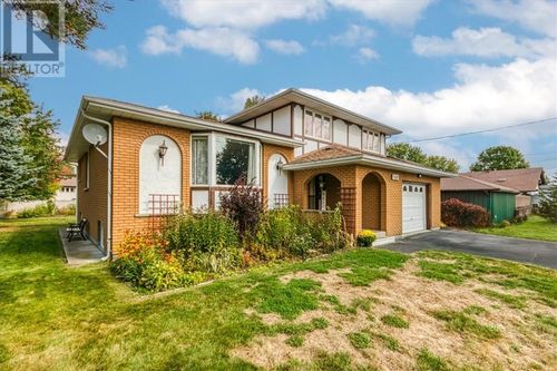 1688 Richard St, Val Caron, ON, P3N1H2 | Card Image