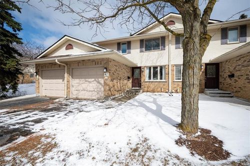 42-375 Kingscourt Dr, Waterloo, ON, N2K3N7 | Card Image