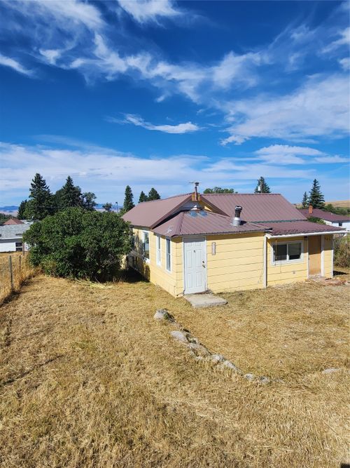 405 1st Avenue Ne, White Sulphur Springs, MT, 59645 | Card Image