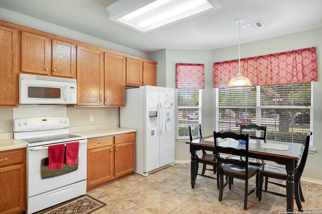 125 Wright Cv, House other with 3 bedrooms, 2 bathrooms and null parking in Cibolo TX | Image 12
