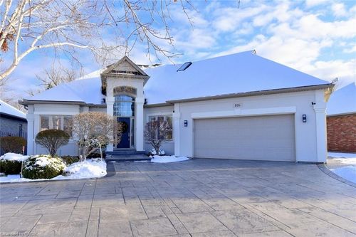 {{alt}} | Card Image