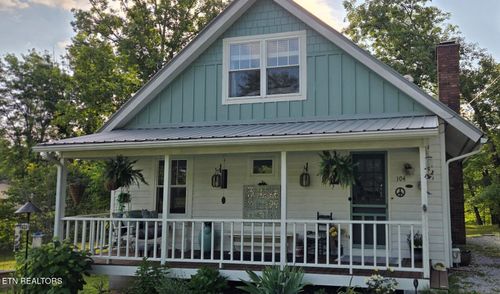 104 Peace Pipe Bnd, Crossville, TN, 38572-6419 | Card Image