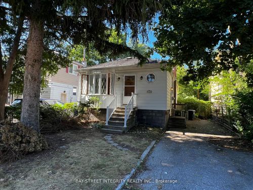 204 Greenfield Ave, North York, ON, M2N3E3 | Card Image