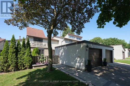 47 Brixham Rd, London, ON, N6K1P5 | Card Image
