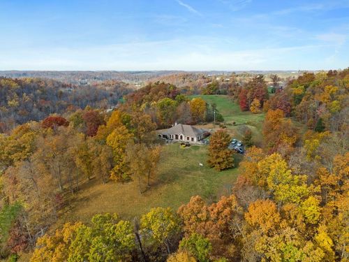 3951 Brandywine Dr, Catlettsburg, KY, 41129-9674 | Card Image