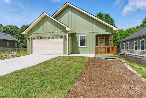 192 Plato Pl, Etowah, NC, 28729-8802 | Card Image