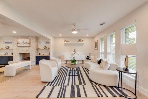 7429 Tangleglen Dr, Dallas, TX, 75248-5623 | Card Image