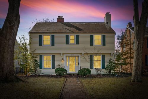 2731 E Broad St, Bexley, OH, 43209-1844 | Card Image