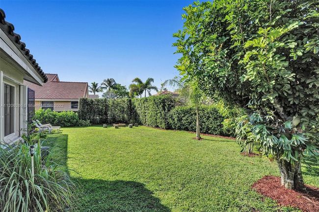 730 Bayside Ln, House other with 4 bedrooms, 3 bathrooms and null parking in Weston FL | Image 52