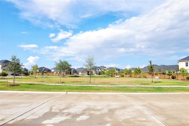 31447 Golden Cliffs Ln, House other with 5 bedrooms, 3 bathrooms and 2 parking in Fulshear TX | Image 37