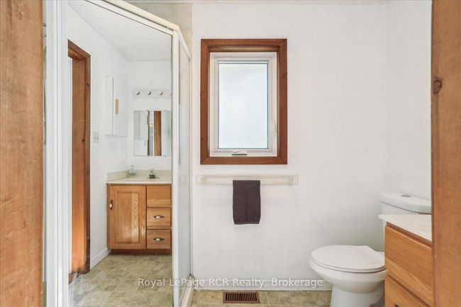 822743 1 Sideroad, House other with 4 bedrooms, 2 bathrooms and 8 parking in Chatsworth ON | Image 25
