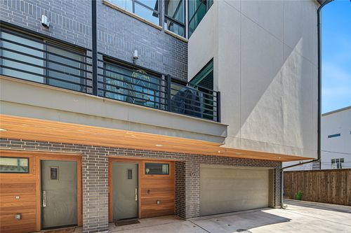 40-2310 N Fitzhugh Ave, Dallas, TX, 75204-3455 | Card Image