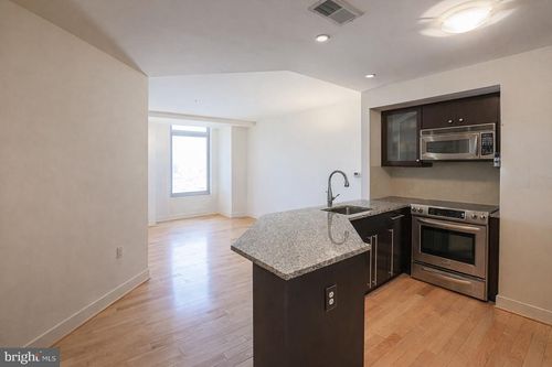 2607-675 President St, BALTIMORE, MD, 21202-4578 | Card Image
