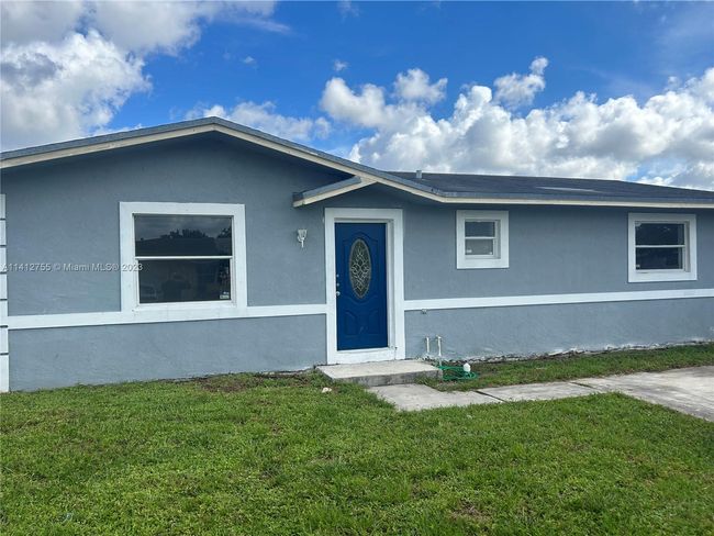 0 - 3481 Nw 193rd St, House other with 3 bedrooms, 2 bathrooms and null parking in Miami Gardens FL | Image 2