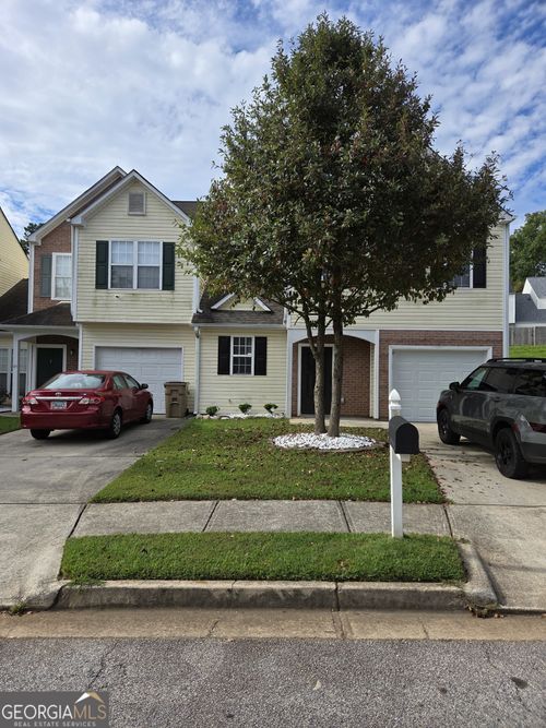 3821 Brookwood Blvd, Rex, GA, 30273-2297 | Card Image