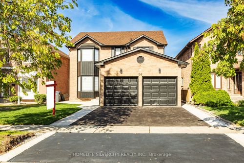 64 Clydesdale Cir, Brampton, ON, L6Y3P9 | Card Image