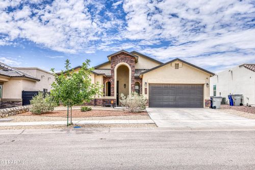 7797 Enchanted Ridge Dr, El Paso, TX, 79911-7515 | Card Image