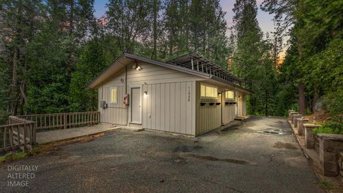 11528 Pinecone Dr, Kyburz, CA, 95720-9009 | Card Image