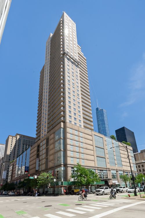 2301-545 Dearborn St, Chicago, IL, 60654-5860 | Card Image