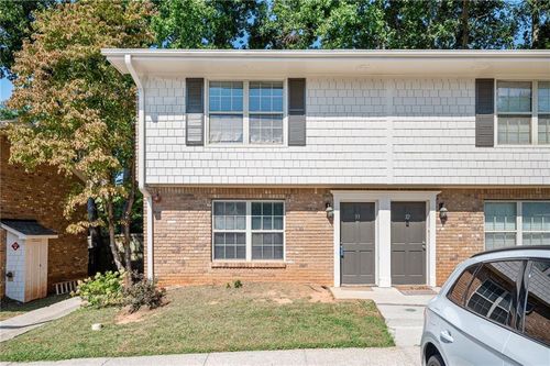 31 Villa Ct Se, Smyrna, GA, 30080-4570 | Card Image