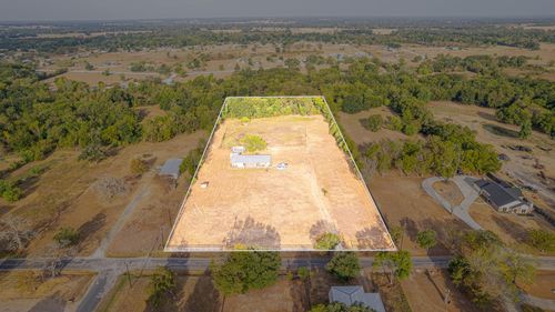 1313 Greenbriar Rd, Madisonville, TX, 77864-3074 | Card Image