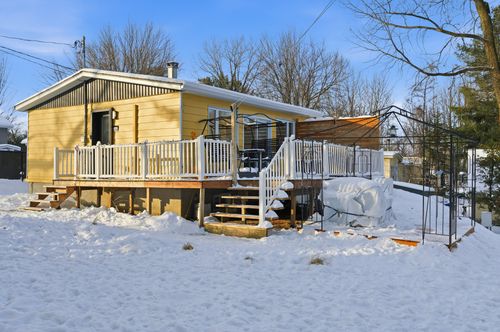 1066 1er Rang, Acton Vale, QC, J0H1A0 | Card Image