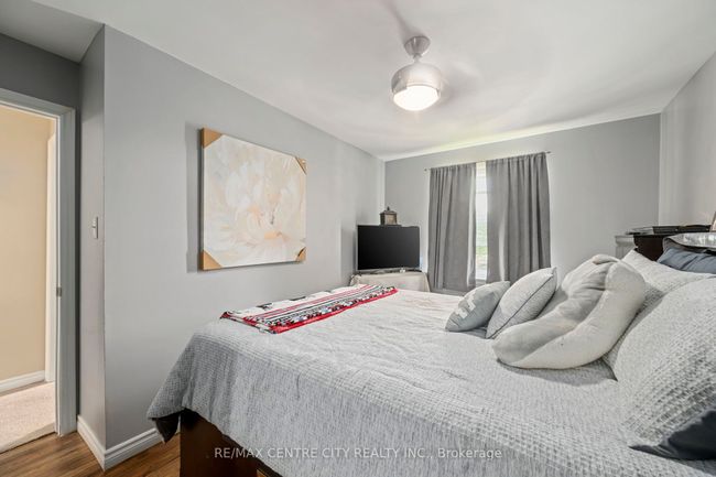 150 Culver Cres, House attached with 3 bedrooms, 1 bathrooms and 3 parking in London ON | Image 17