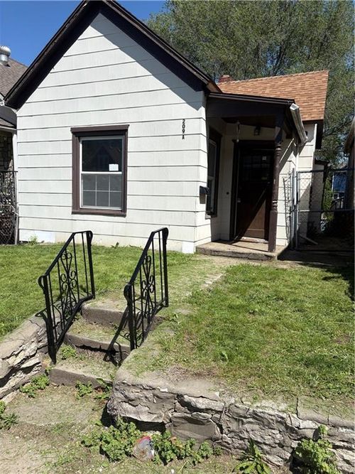 a-209A S Mill St, Kansas City, KS, 66101-3603 | Card Image