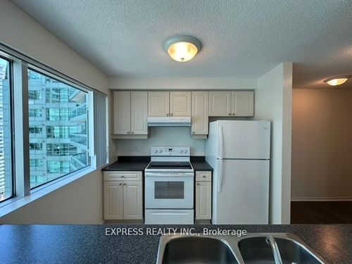 2011-10 Queens Quay W, Toronto, ON, M5J2R9 | Card Image