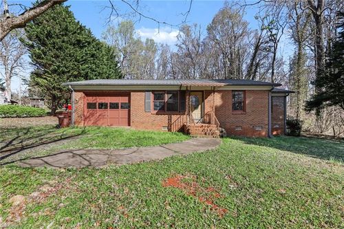 207 Auden Dr, Greensboro, NC, 27406-8109 | Card Image