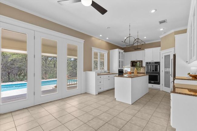 312 Quarterhorse Dr, House other with 4 bedrooms, 4 bathrooms and 12 parking in Liberty Hill TX | Image 9