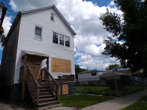 5649 Shields Ave, CHICAGO, IL, 60621-4047 | Card Image