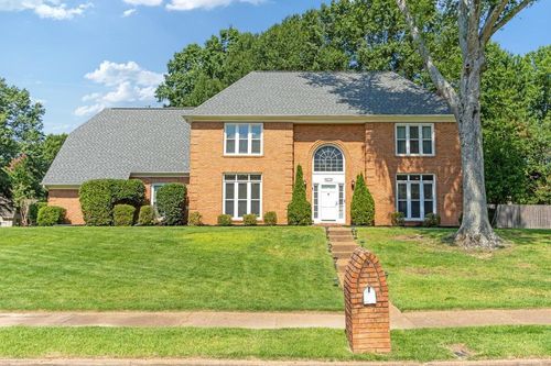 971 Rolling Oaks Ln, Collierville, TN, 38017-3215 | Card Image