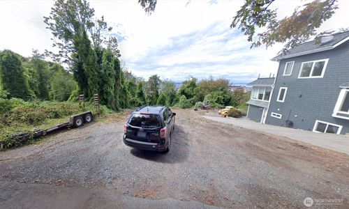 2333 12th Ave S, Seattle, WA, 98144-5001 | Card Image